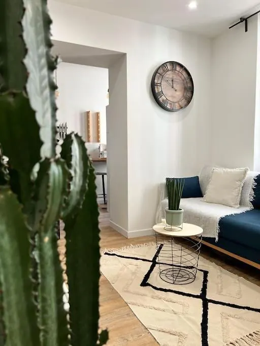 Apartment Studio 1 Neuf A 100 M Des Plages Et De La Gare Saint-Raphael