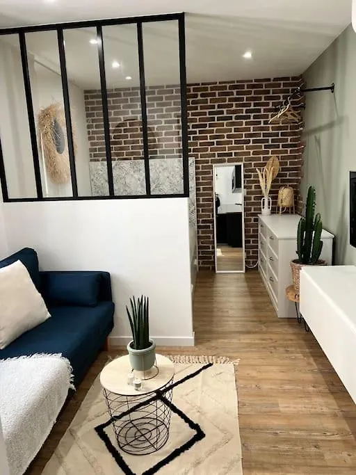 Studio 1 Neuf A 100 M Des Plages Et De La Gare Saint-Raphael