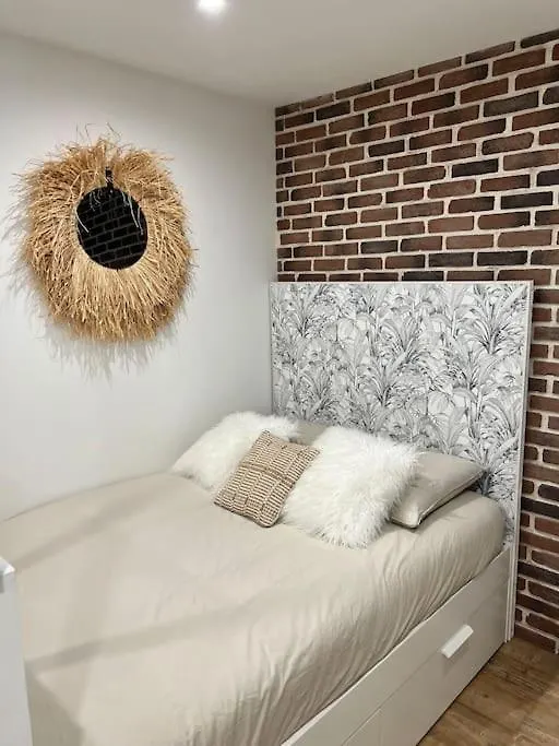Studio 1 Neuf A 100 M Des Plages Et De La Gare Saint-Raphael  Saint-Raphael (Var)